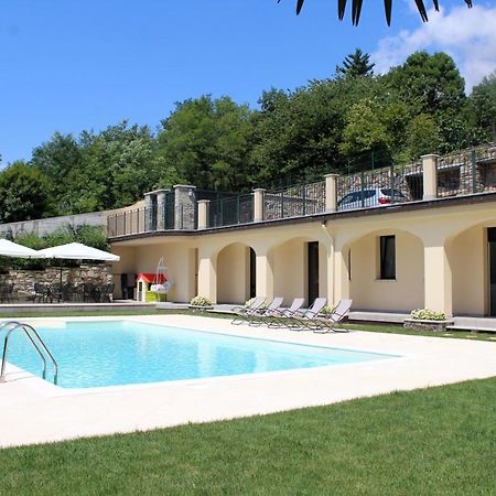 Oleandro 2 Apartment In Villa Cerutti Mergozzo Eksteriør bilde
